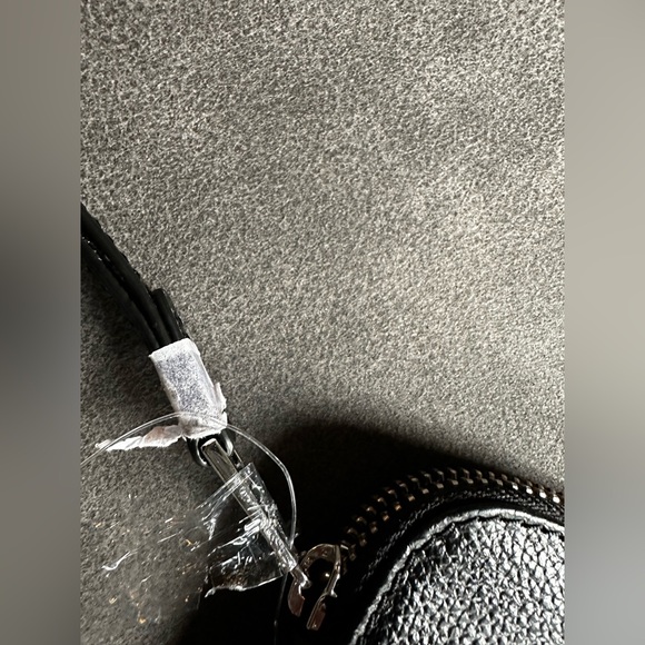 ZADIG & VOLTAIRE zipped wristlet. NWT & wrappings.Not mini.BLK LTR. Measure ⬇️ - Picture 4 of 8